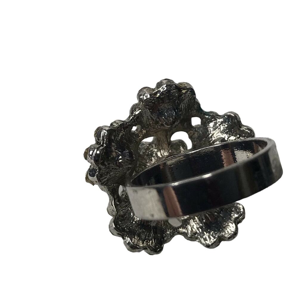 Rhinestone Faux Pearl Cluster Ring Size 7 Silver Tone - Picture 5 of 6